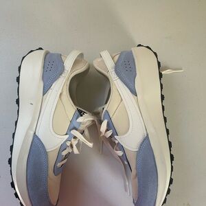 Nike Women's Cream and Blue Sneakers